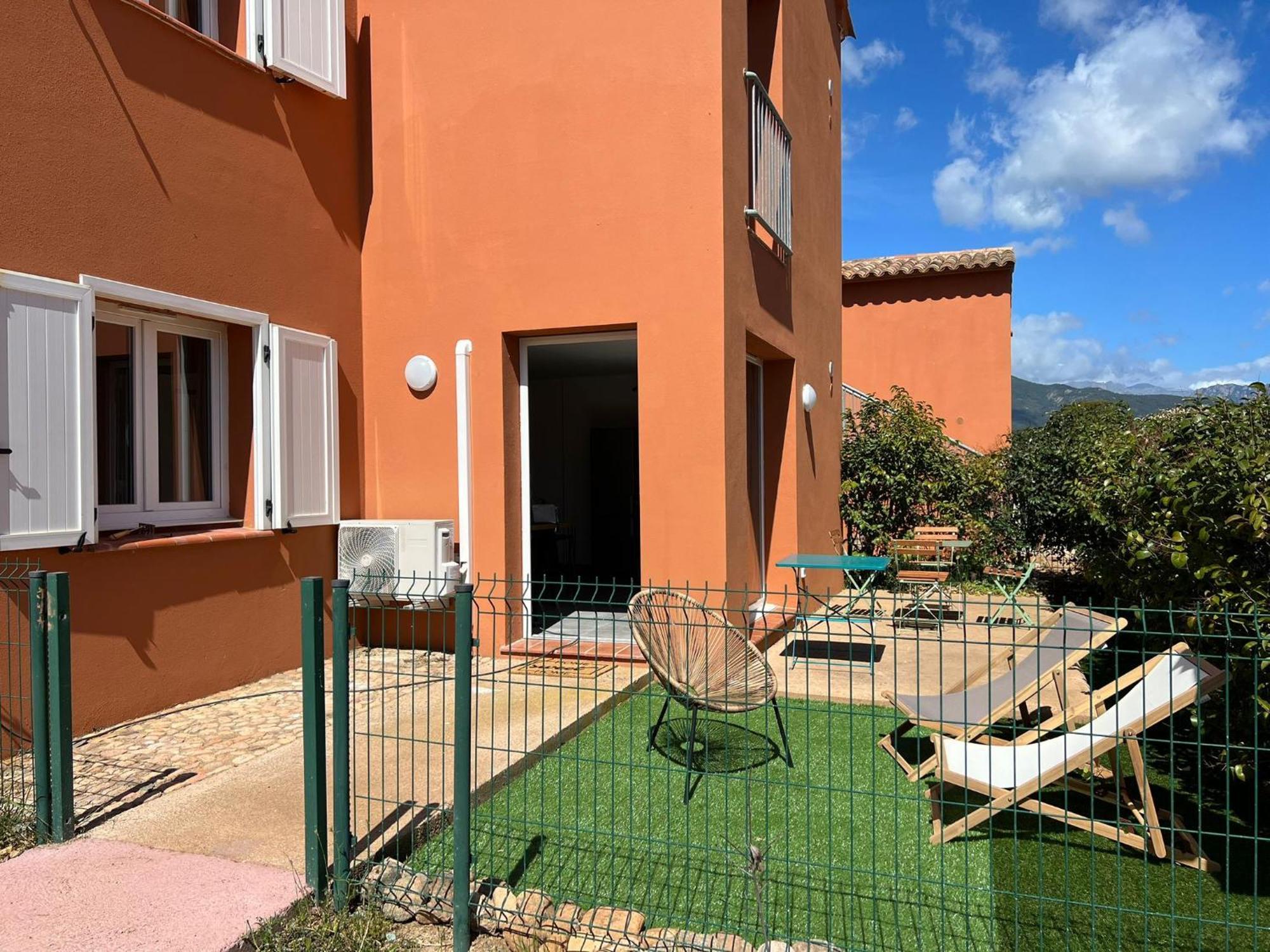 Residence Hoteliere Les Hameaux De Saint Cyprien Appartement 35 M2 1 Chambre Lecci Buitenkant foto