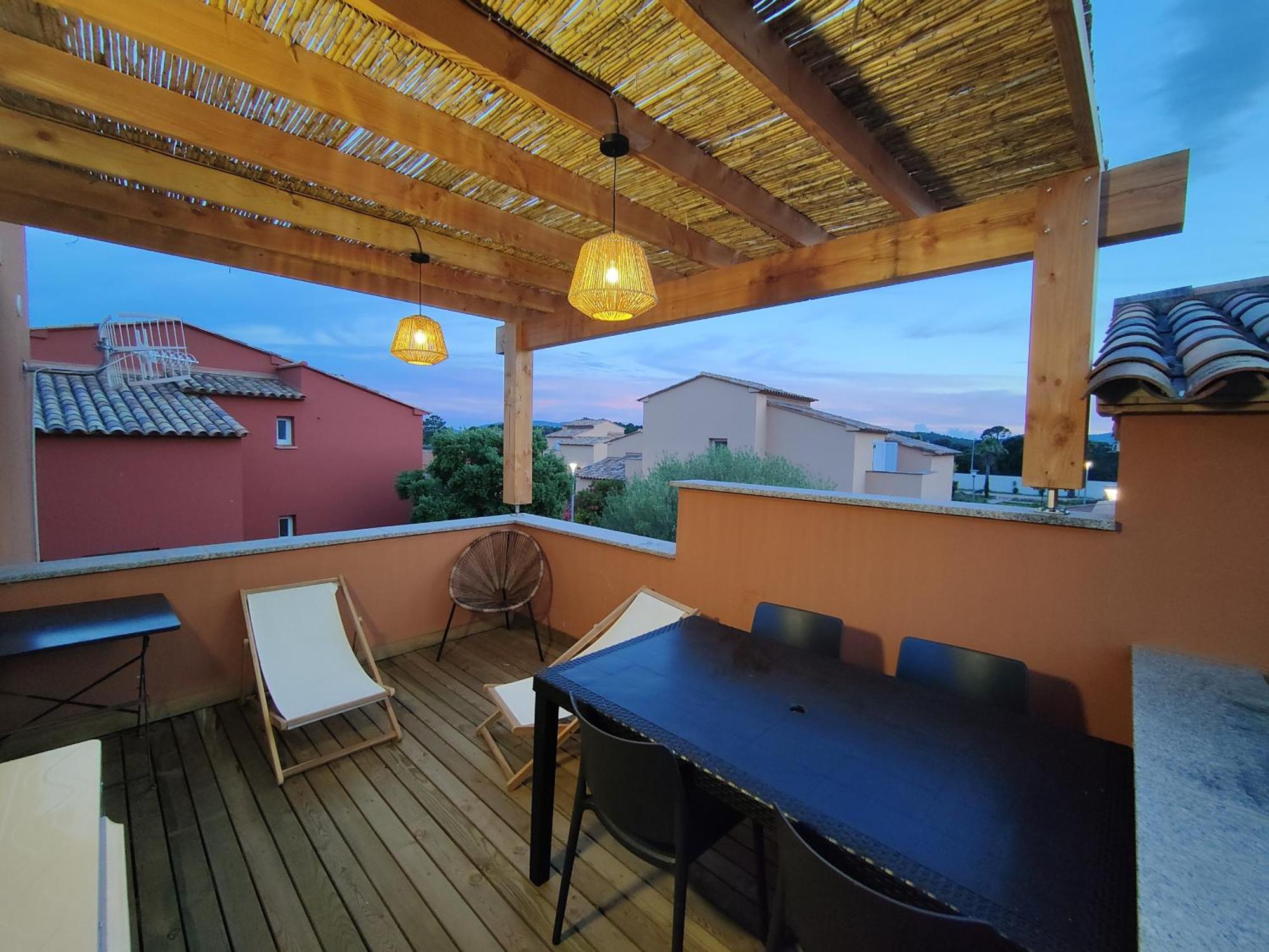 Residence Hoteliere Les Hameaux De Saint Cyprien Appartement 35 M2 1 Chambre Lecci Buitenkant foto