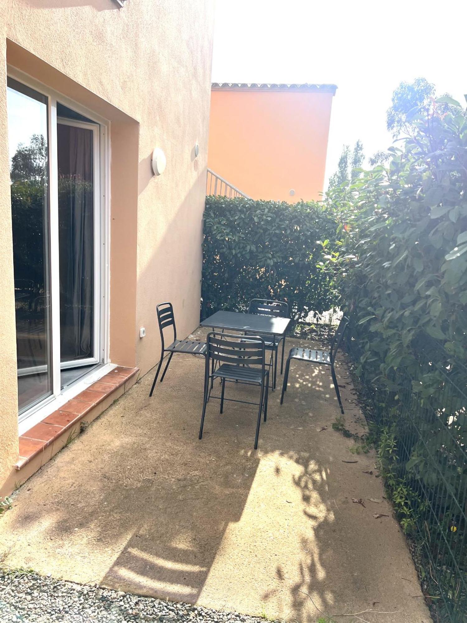 Residence Hoteliere Les Hameaux De Saint Cyprien Appartement 35 M2 1 Chambre Lecci Buitenkant foto