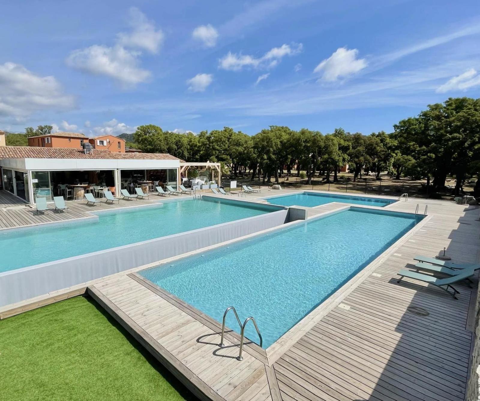Residence Hoteliere Les Hameaux De Saint Cyprien Appartement 35 M2 1 Chambre Lecci Buitenkant foto