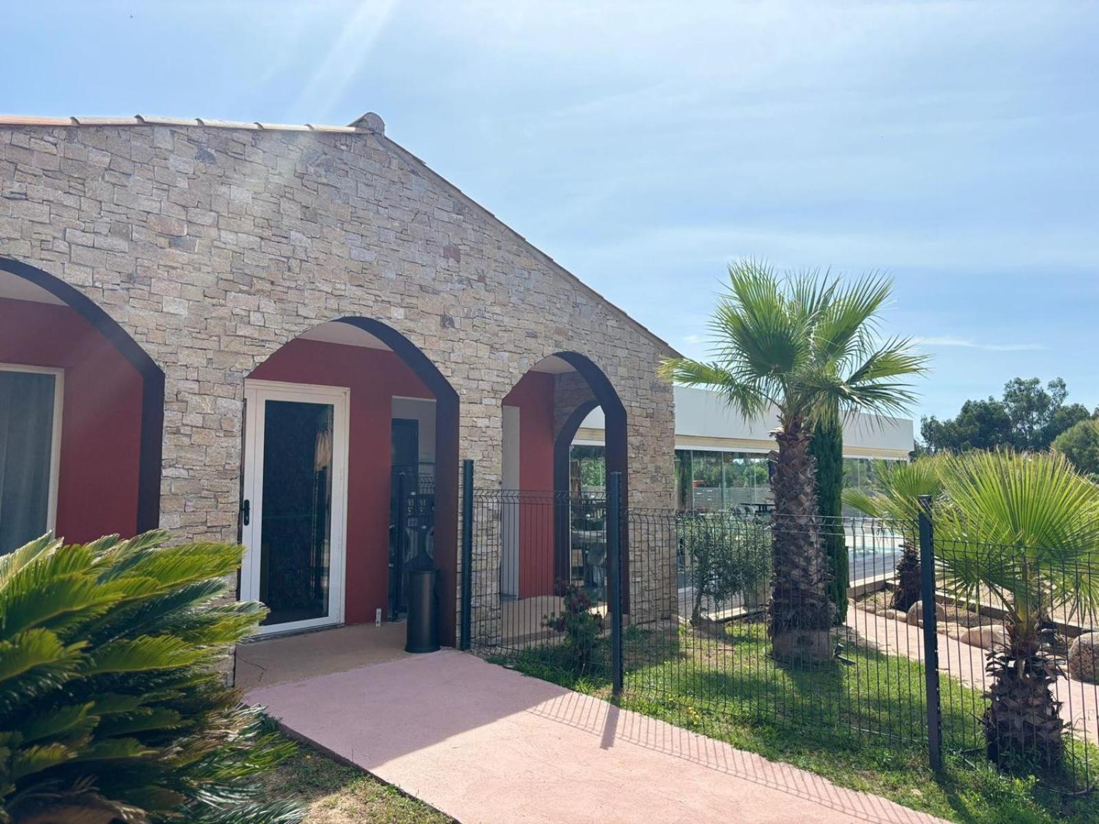 Residence Hoteliere Les Hameaux De Saint Cyprien Appartement 35 M2 1 Chambre Lecci Buitenkant foto